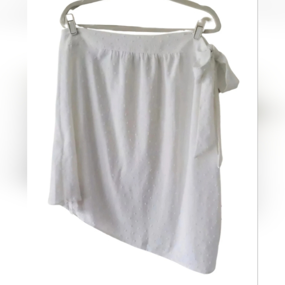 NEW Women's Size XL Assymetrical Side Tie White Swiss Dot Skirt Summer